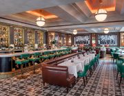 Smith Wollensky Restaurant Image With Bar