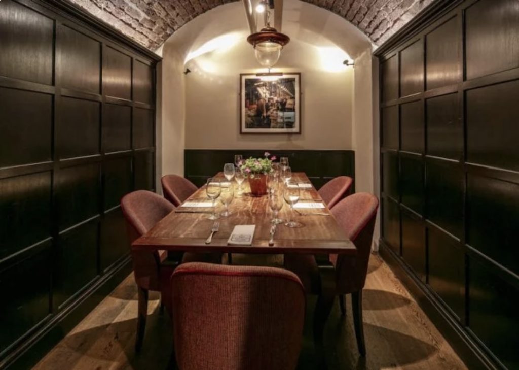 Private dining rooms at Davy's & El Vino venues in London